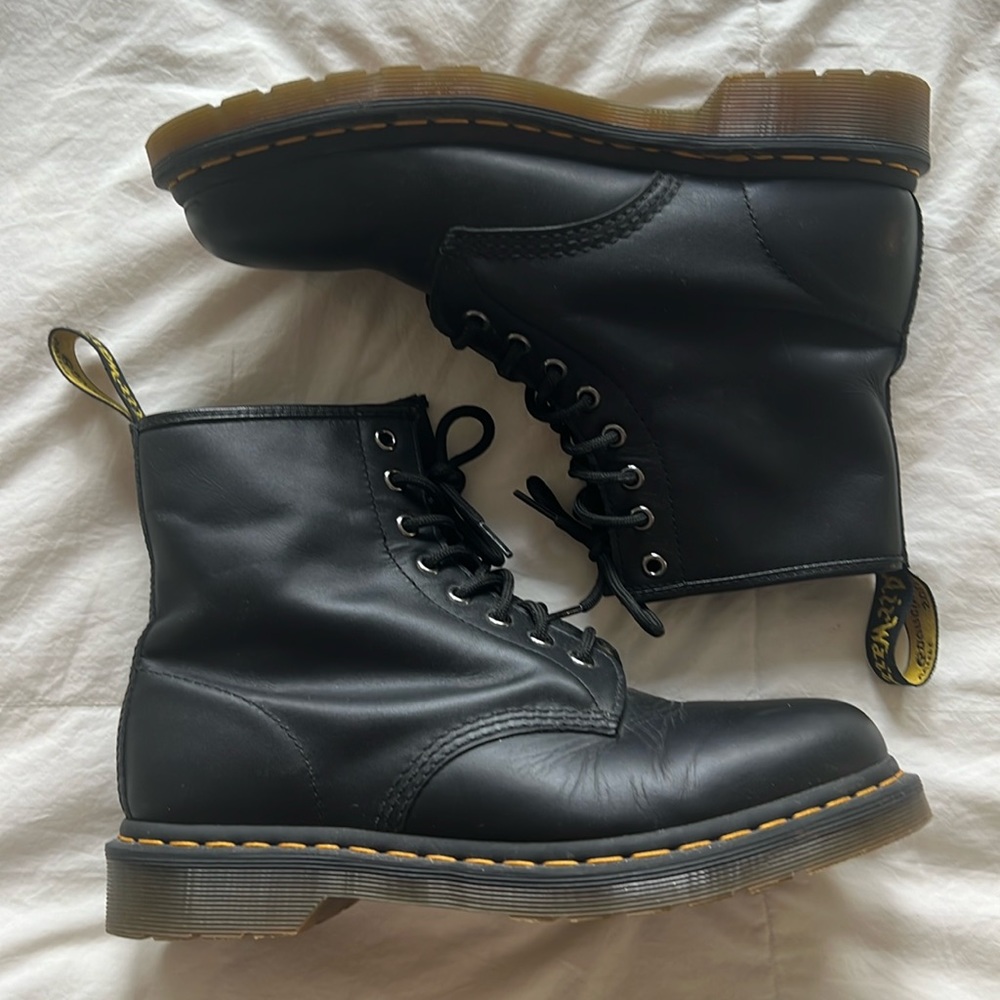 Doc marten air wair boots